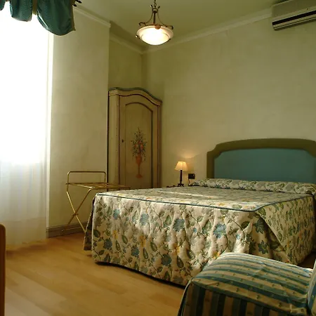Hotel Posta Moltrasio