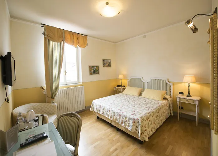 Posta Hotel Moltrasio